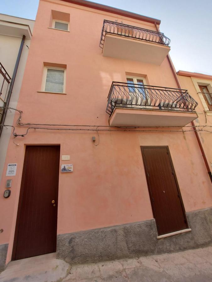 Oikos - Ragusa Ibla Екстер'єр фото